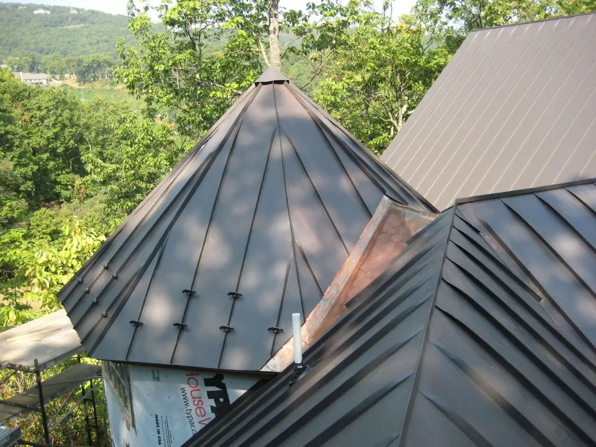 Professional Gutter Cleaning by Craftsman Roofing in Santa Anita Park